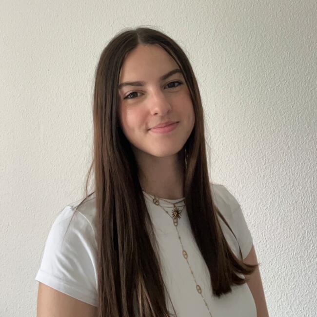 Babysitter in Nantes: Emilie