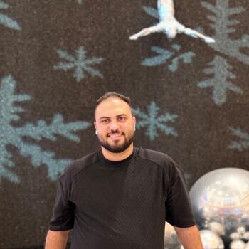 Babysitting job in Sharjah city: babysitting job عالم