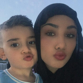 Babysitter in Cenon: Brenda