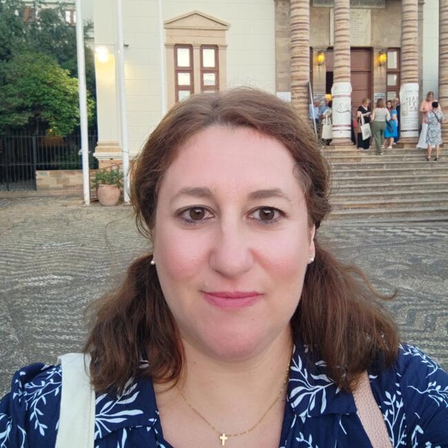 Babysitter in Chios: Maria