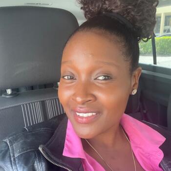 Babysitter East London: Siphesihle