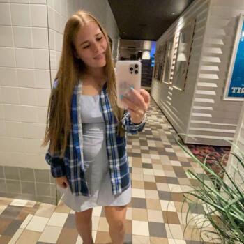 Babysitter in Hervey Bay: Jasmine