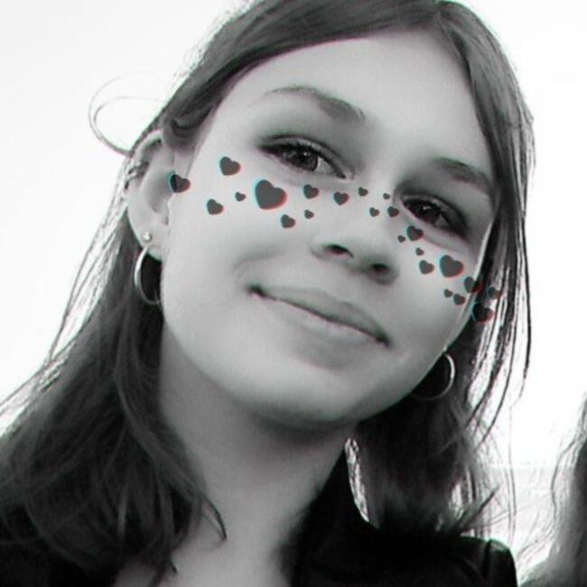 Babysitter in Nantes: Pauline
