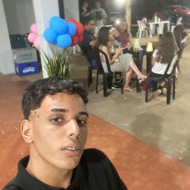 Emprego de babá em Blumenau: Gustavo