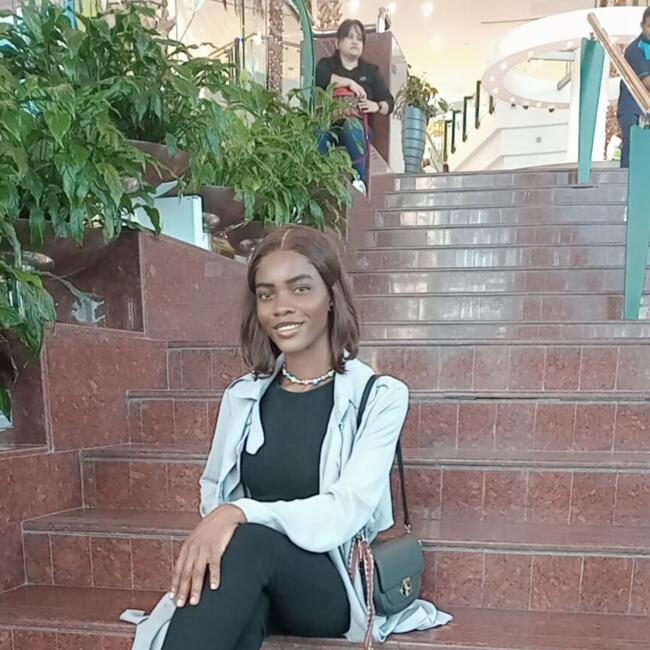 Babysitter in Doha: Grace