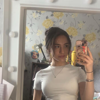 Babysitter in Ashington: Scarlett