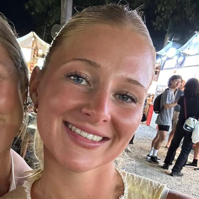 Babysitter in Christchurch: Sophie