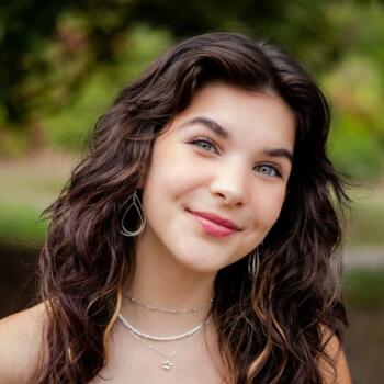 Babysitter in New York: Ella