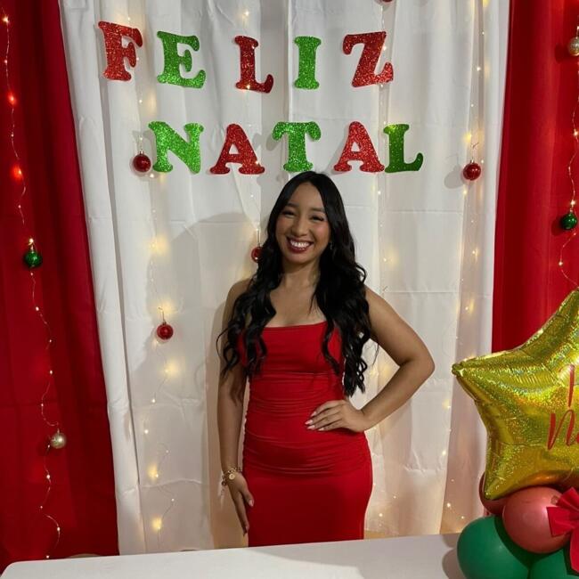 Babá em Manaus: Nicole hellen