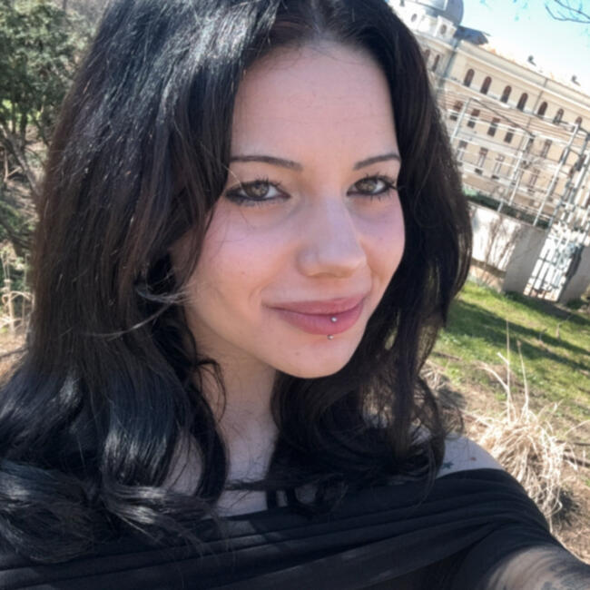 Babysitter in Bucharest: Ana