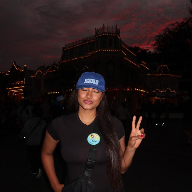 Babysitter in Lake Elsinore: Brianna