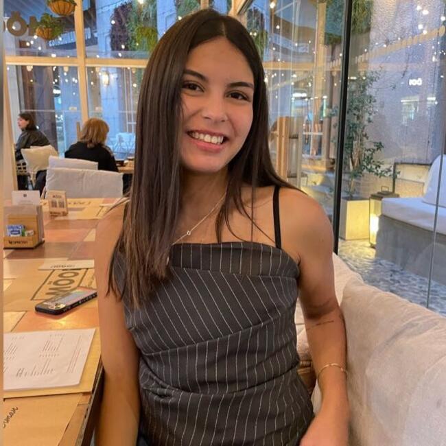 Babysitter in Buenos Aires: Ariadna