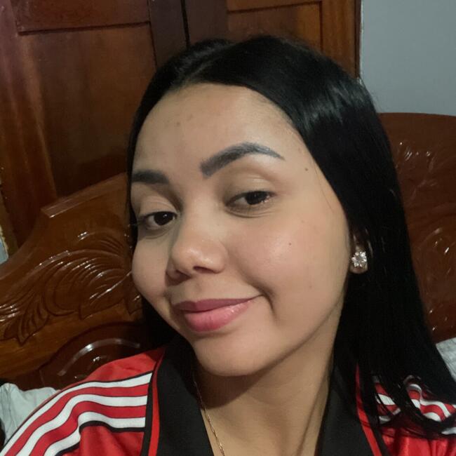 Babá em Manaus: Aline