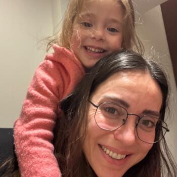 Çubuklu bölgesinde bebek bakıcılığı işi: Bebek bakıcısı iş ilanı Sezin