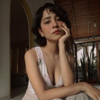 Babysitter in Florencia: Cielo Johana Aguilar