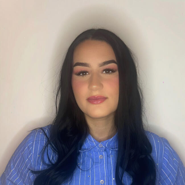 Babysitter in Großweikersdorf: Lara