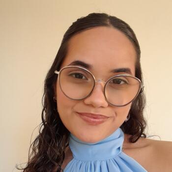 Babá em Londrina: Julia