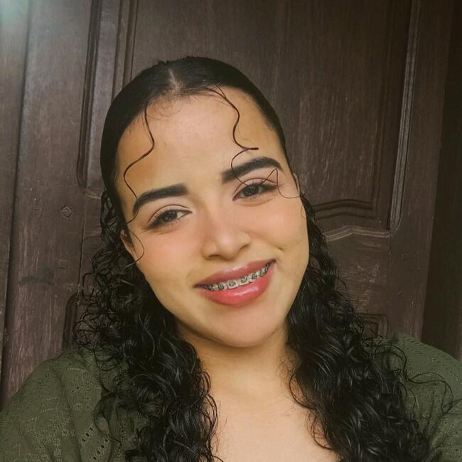 Babysitter in Castanhal: Samara Vitoria
