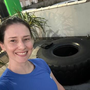 Emprego de babá em Capivari de Baixo: emprego de babá Francielle