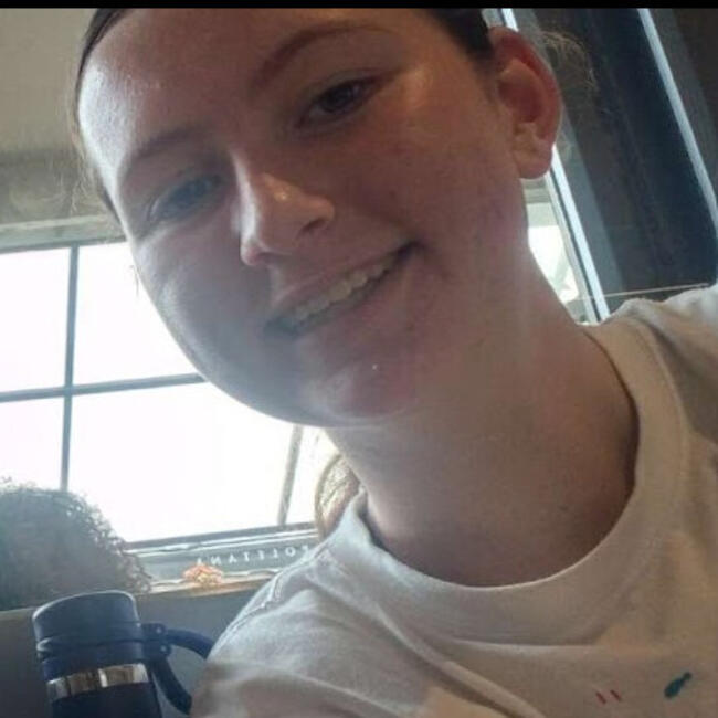 Babysitter in Auckland: Mia