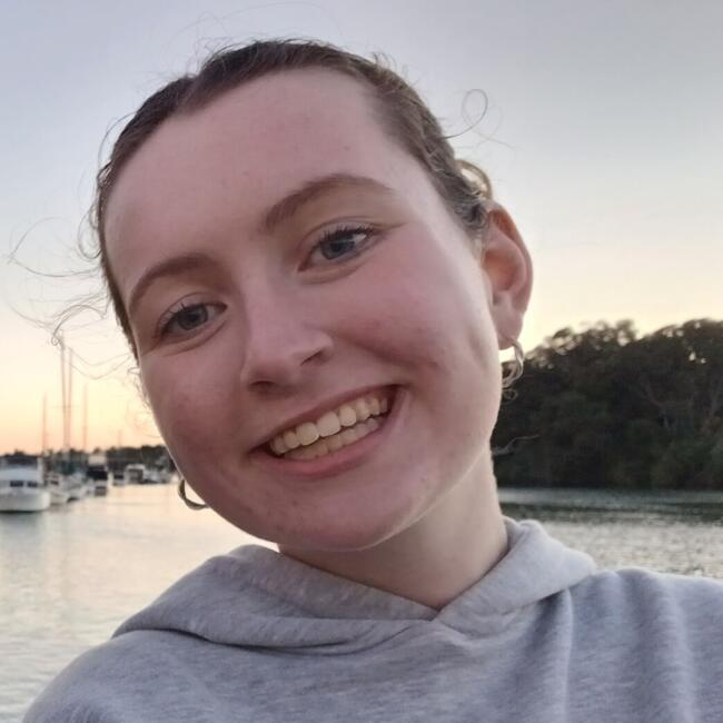 Babysitter in Auckland: Mia