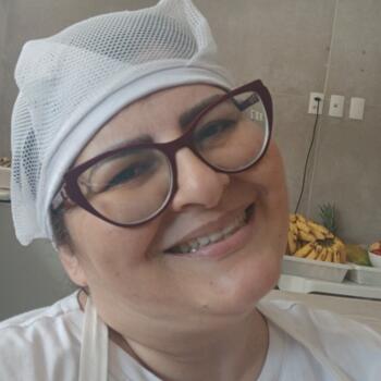 Babysitter João Pessoa: Célia