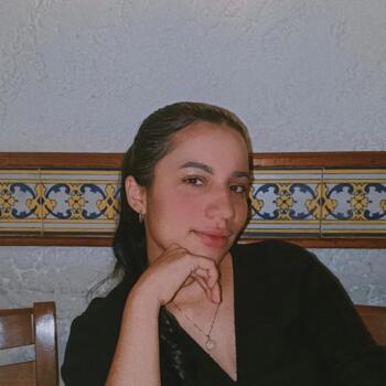 Babysitter in Caracas: Cristina