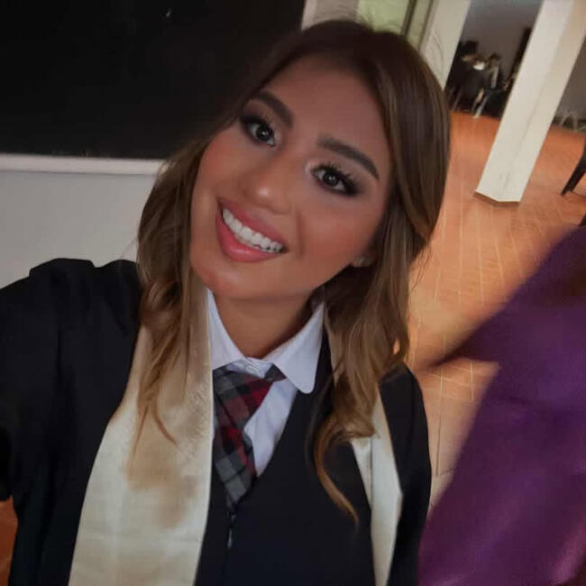 Babysitting job in Urubo: Isa