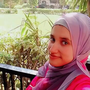 مربية أطفال في سويس: زينب بخيت