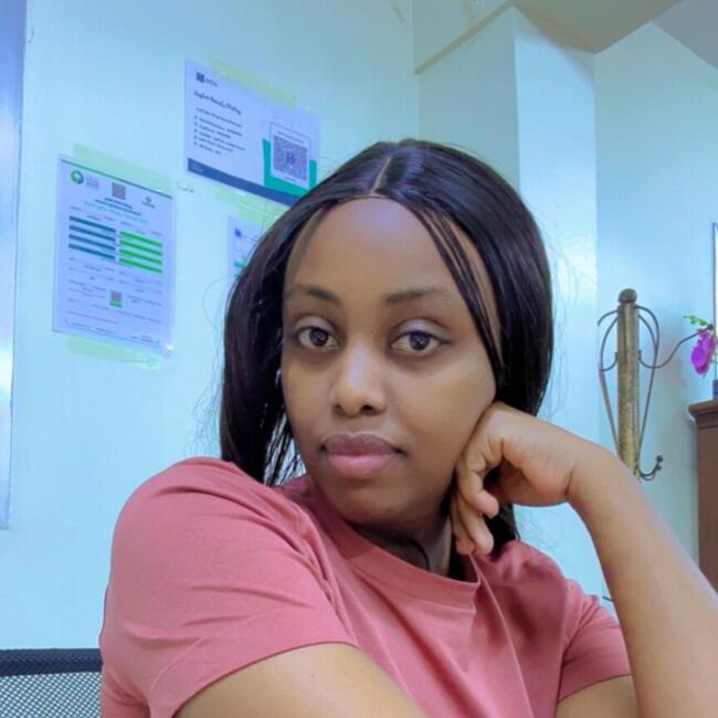 جليسة أطفال في الرياض: Cinddy