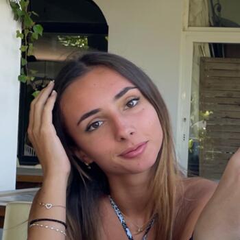 Babysitter in Venice: Giulia