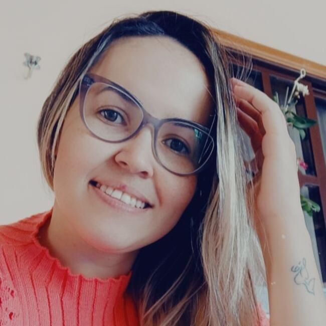 Babysitter in Brasília: Renata