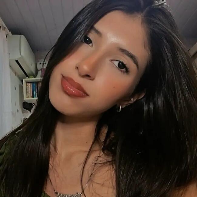 Babá em Maringá: Geovanna