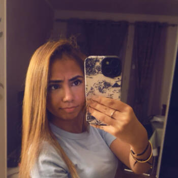 Babysitter in Romainville: Rawya