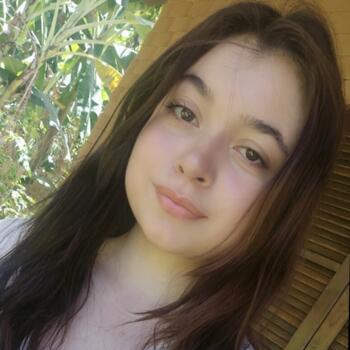 Babá em Embu Guaçu: Julia