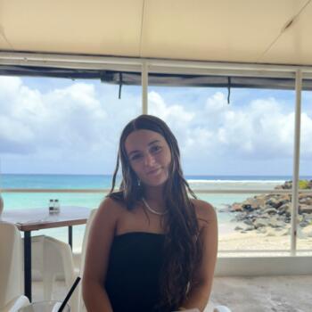 Babysitter in Hastings: Zahara