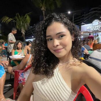 Babysitter in Maceió: Camila Bezerra