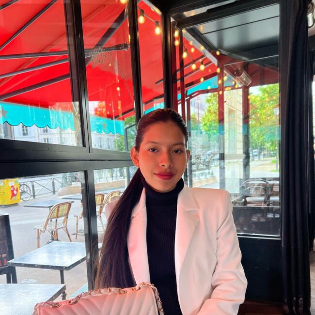 Assistante maternelle à Paris: Vania