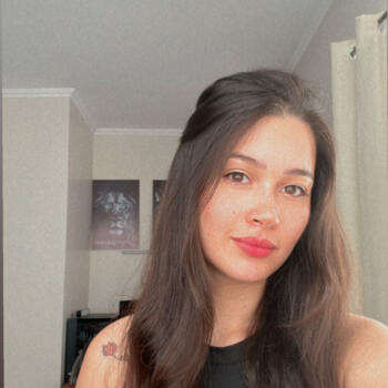 Babysitter em Charneca de Caparica: Gabrielly