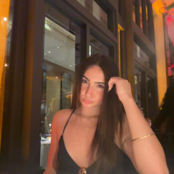 Babysitter Miami: Emilia