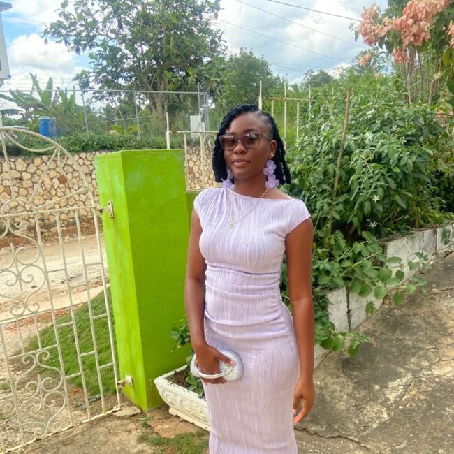 Babysitter in Linstead: Akalia