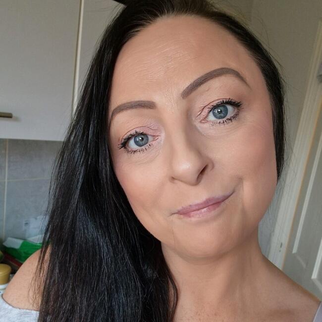 Babysitter in Birmingham: Dawn