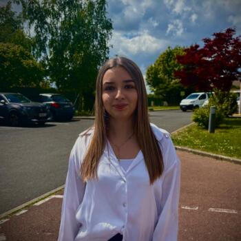 Babysitter Pont-de-Ruan: Chiara