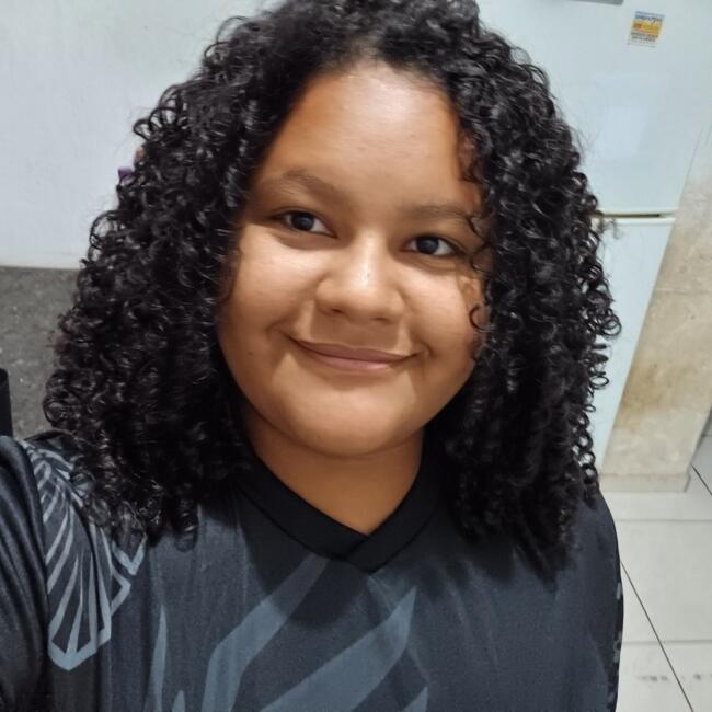 Babá em Sinop: Elaine