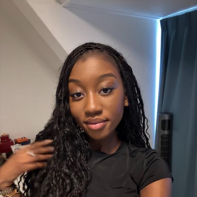 Oppas in Amsterdam: Chanel