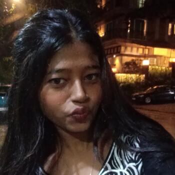 Babysitter in Mumbai: Khushi