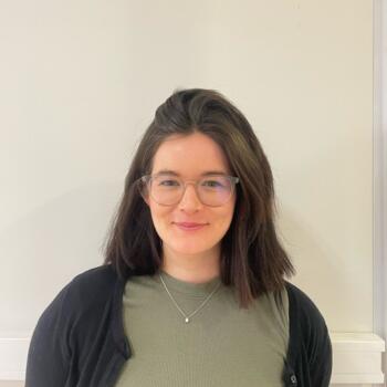 Babysitter in Les Mureaux: Inès