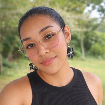 Babysitter in Burunga: Yahaira