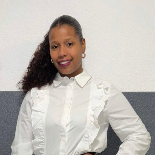 Babysitter in Loures: Nídia