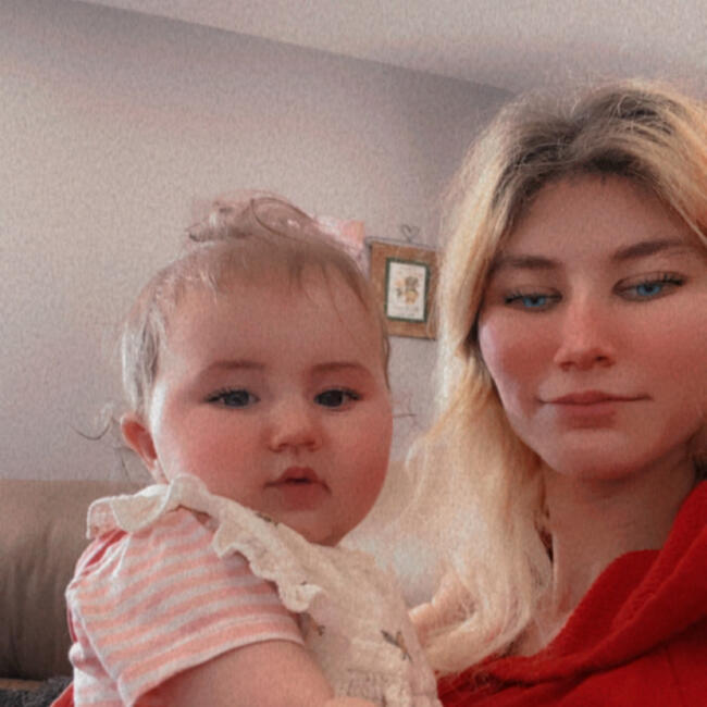 Baby-sitter in Calgary: Jessie